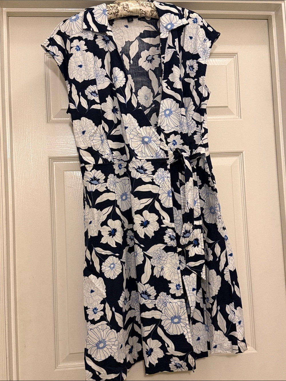100 percent cotton Tommy Hilfigure Wrap Dress with White Blooms